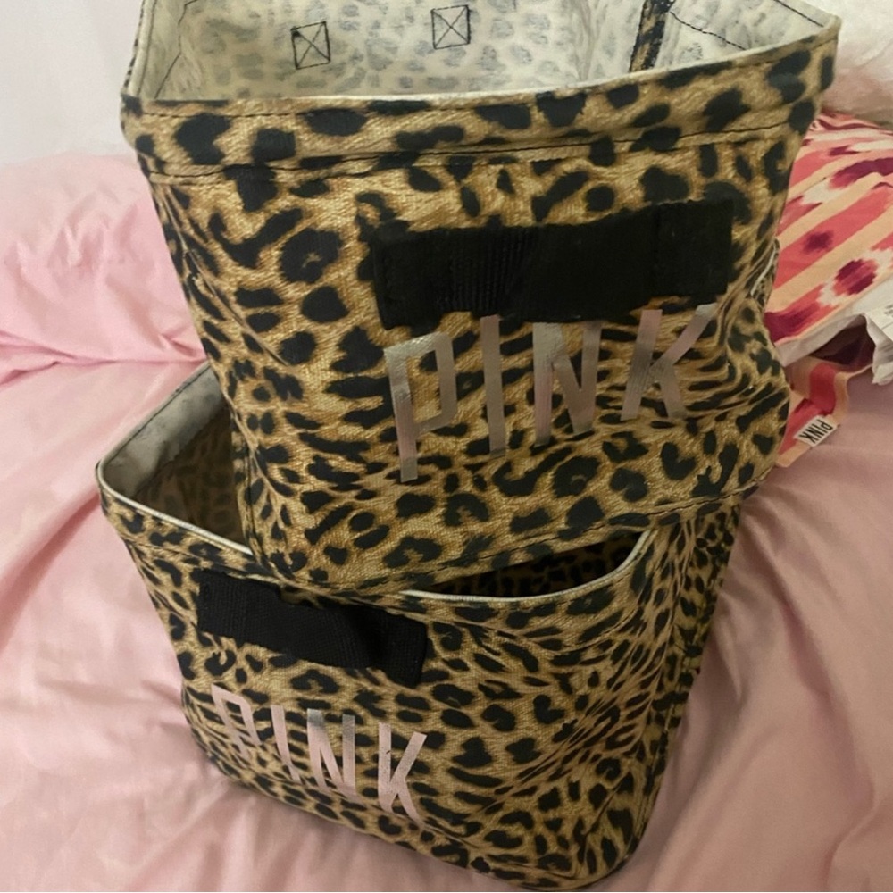 Rare PINK VS bins!! Make offer!